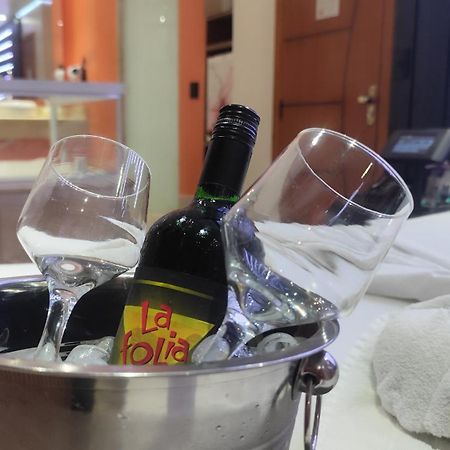 Motel La Folia ฮิเบเราเปรโต ภายนอก รูปภาพ